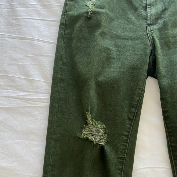 Articles of Society Deep Olive Green Size 27 Distressed Sarah Jean with Raw Hem - Picture 3 of 6